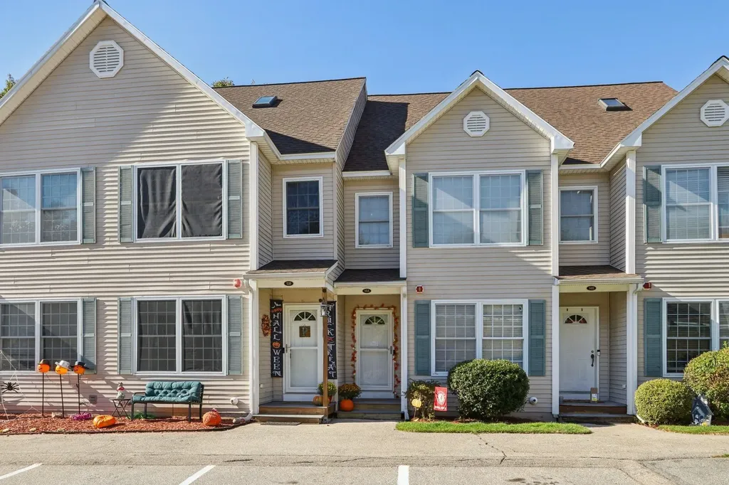 12 April Court Hudson NH 03051