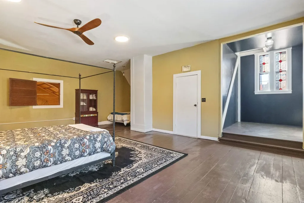 42 Maple Street Bethlehem NH 03574