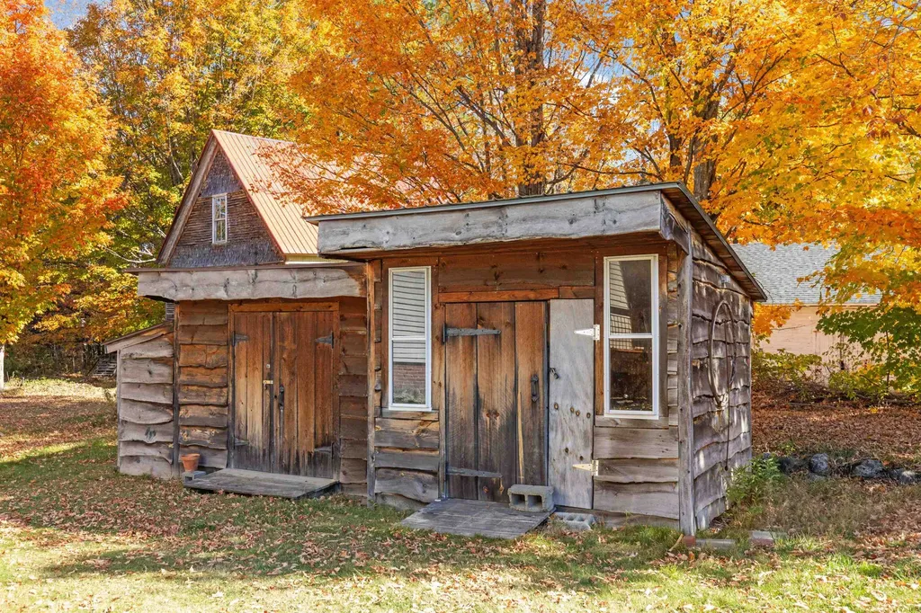 42 Maple Street Bethlehem NH 03574