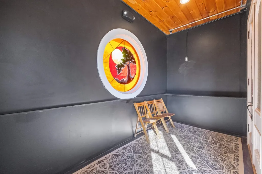 42 Maple Street Bethlehem NH 03574