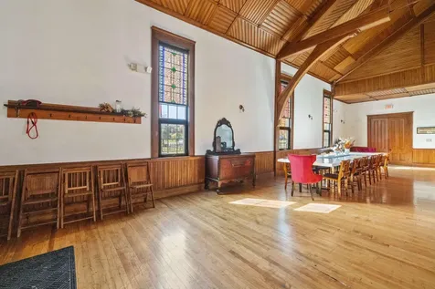 42 Maple Street Bethlehem NH 03574