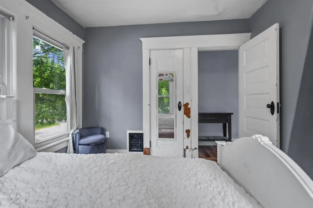 25 Wentworth Street Plymouth NH 03264