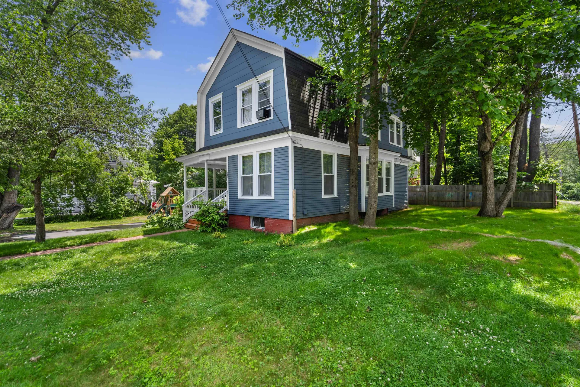 25 Wentworth Street Plymouth NH 03264