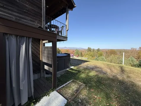 216 Ghastly Job Way Wilmington VT 05363