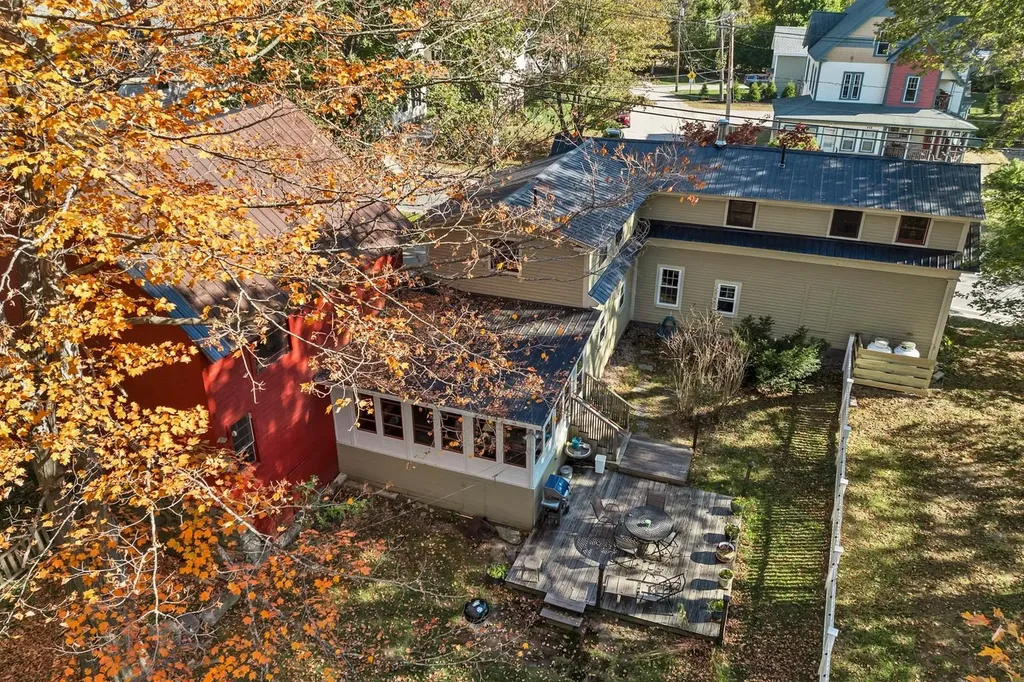 108 Center Street Wolfeboro NH 03894