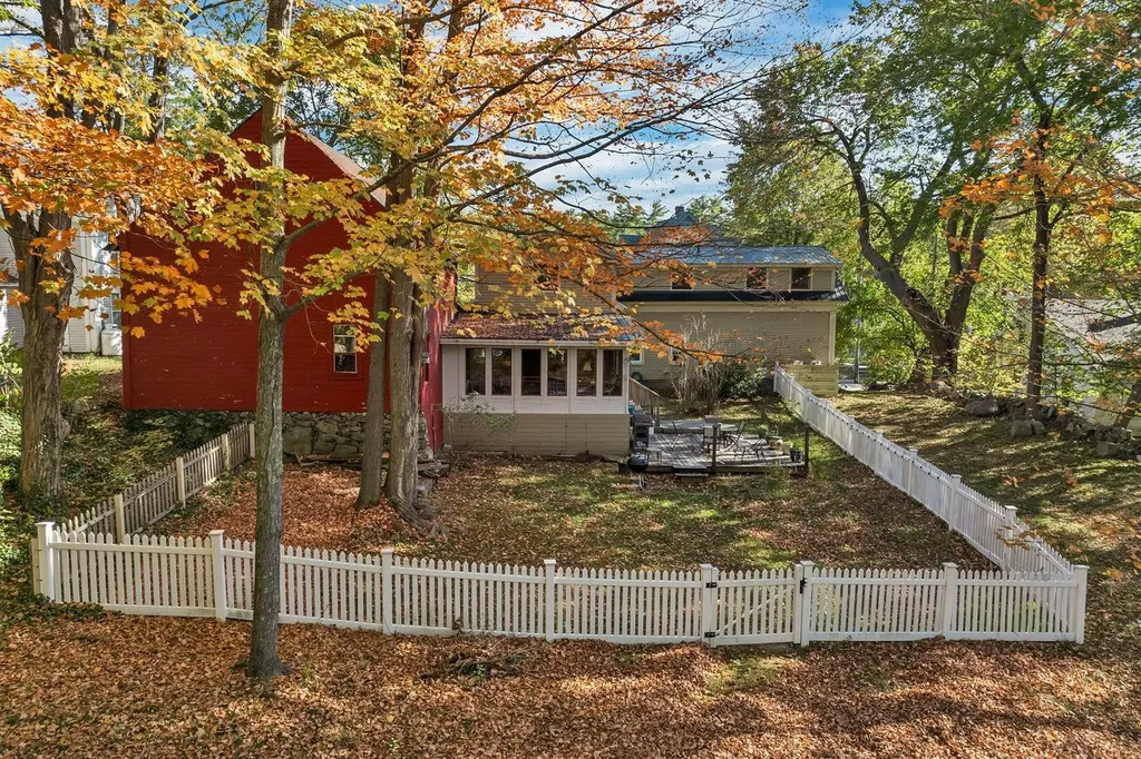 108 Center Street Wolfeboro NH 03894