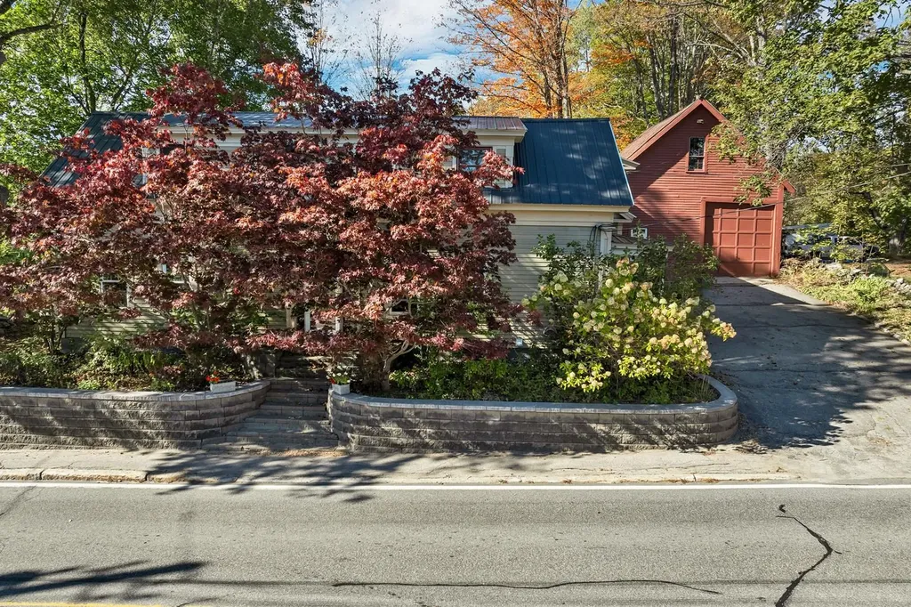 108 Center Street Wolfeboro NH 03894