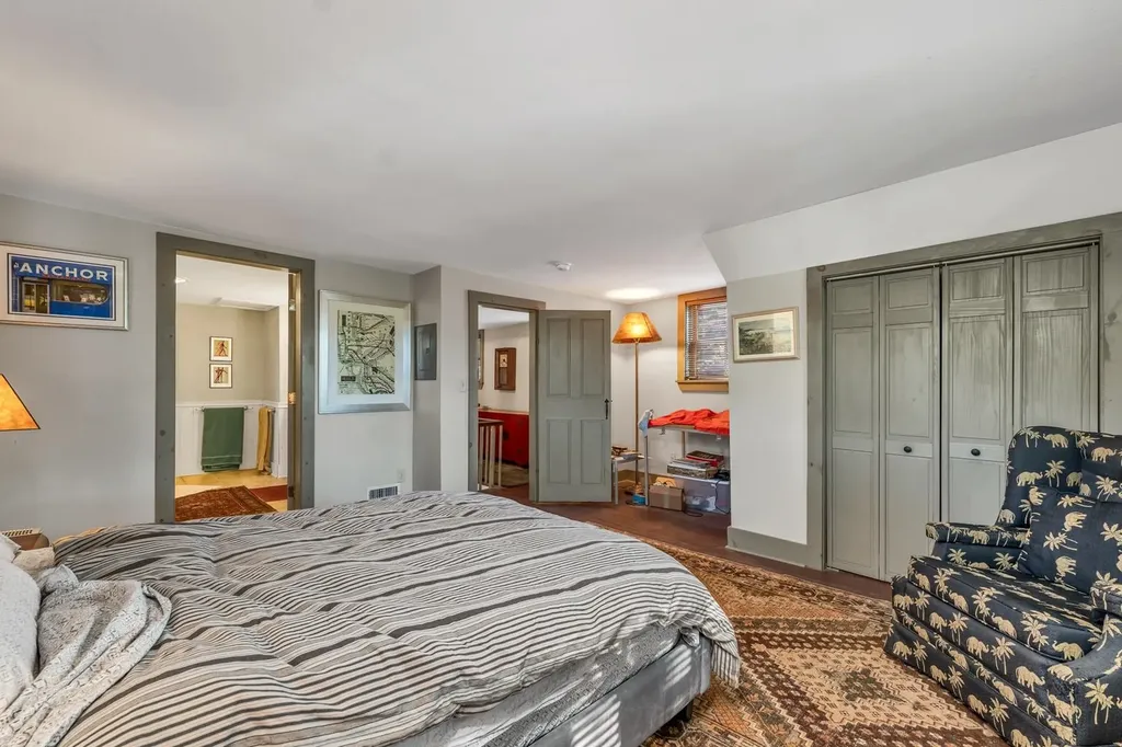 108 Center Street Wolfeboro NH 03894