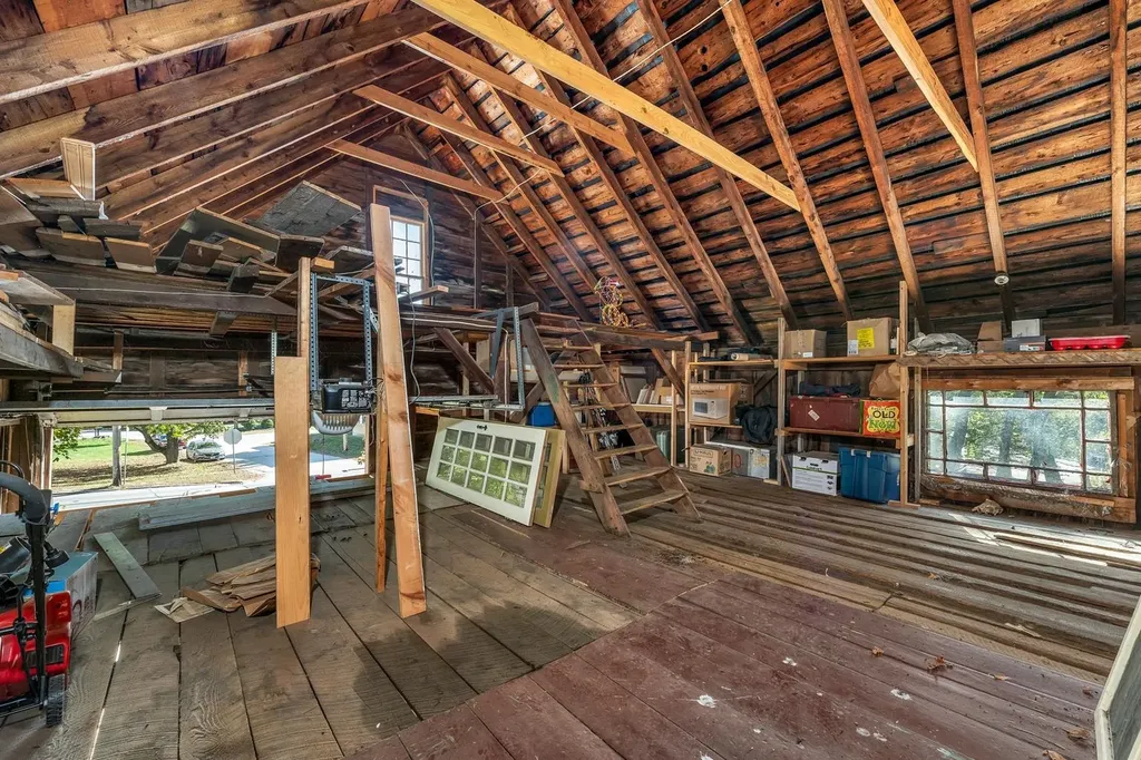 108 Center Street Wolfeboro NH 03894