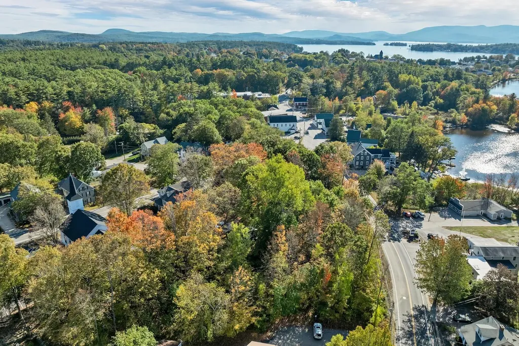 108 Center Street Wolfeboro NH 03894