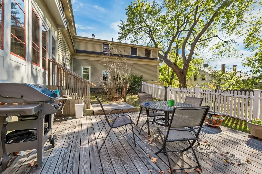 108 Center Street Wolfeboro NH 03894