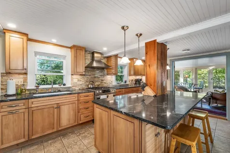 108 Center Street Wolfeboro NH 03894