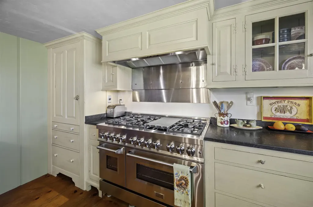 70 Sandown Road Danville NH 03819