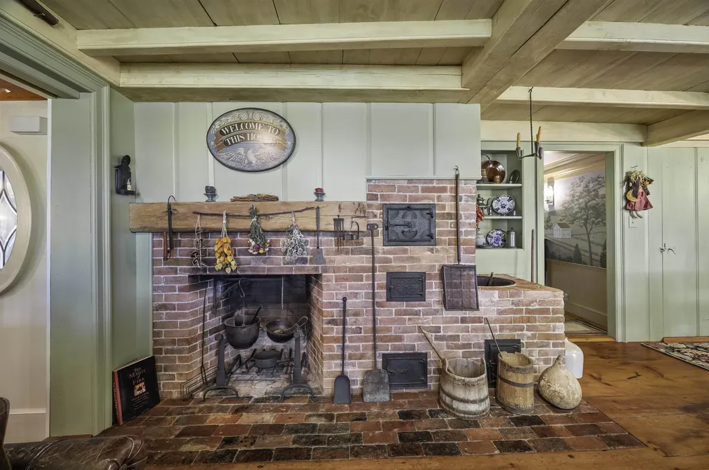 70 Sandown Road Danville NH 03819