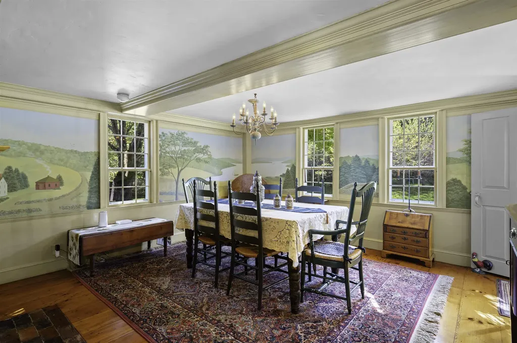 70 Sandown Road Danville NH 03819