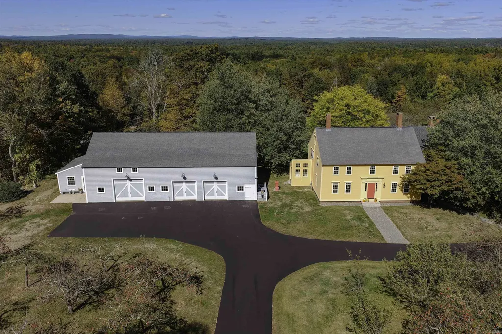 70 Sandown Road Danville NH 03819