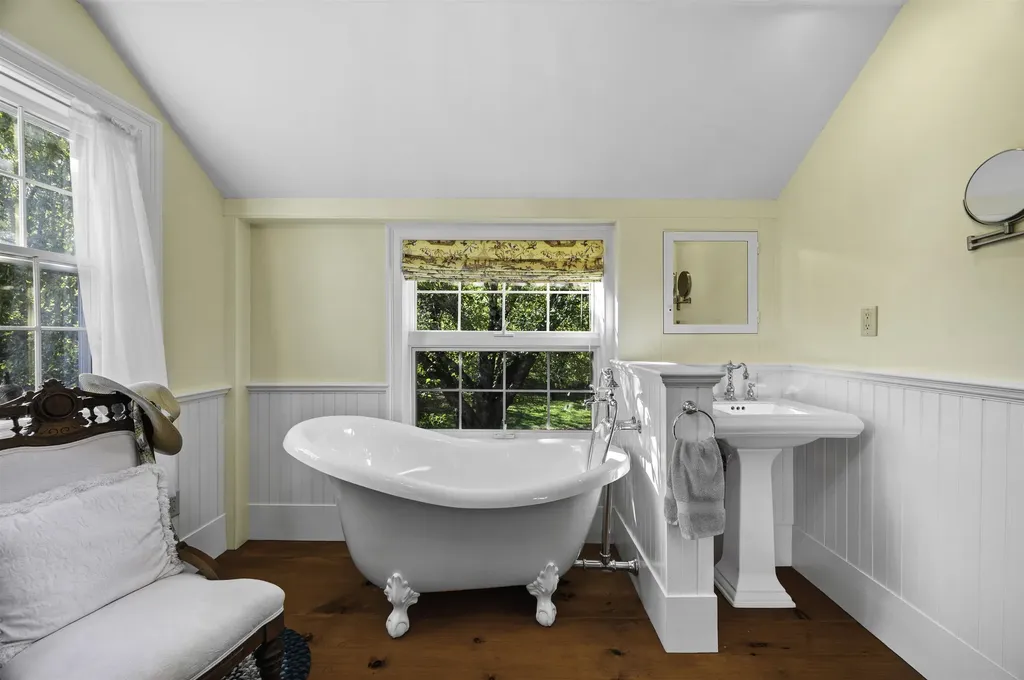 70 Sandown Road Danville NH 03819