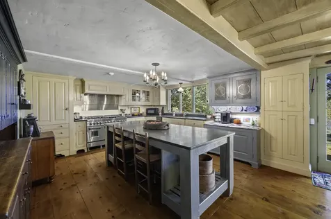 70 Sandown Road Danville NH 03819