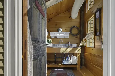 70 Sandown Road Danville NH 03819