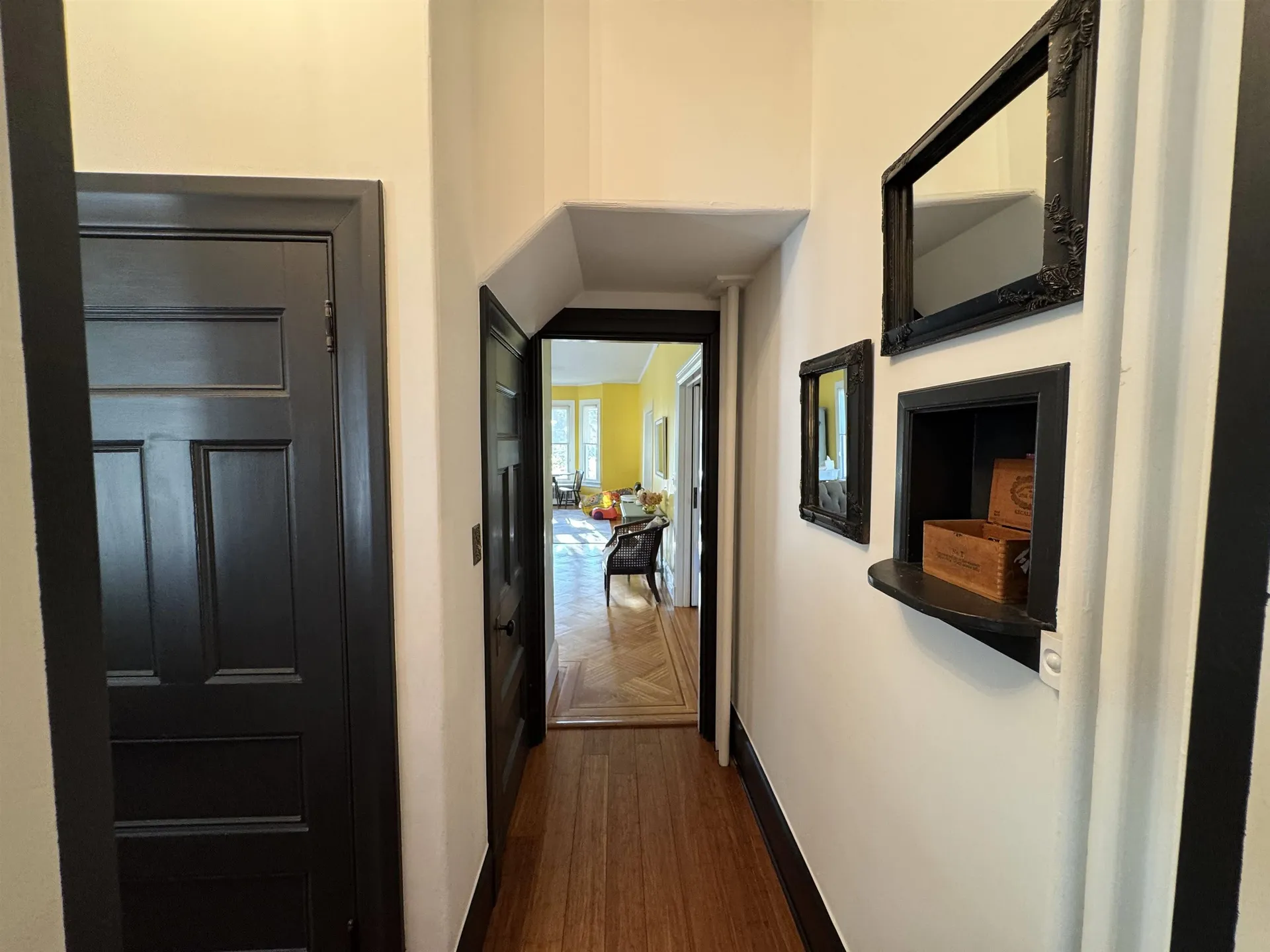 887 Chestnut Street Manchester NH 03104