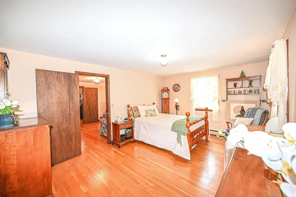 58 Tallant Road Pelham NH 03076