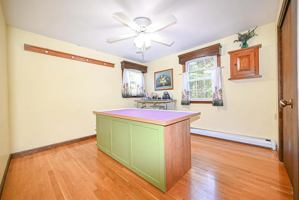 58 Tallant Road Pelham NH 03076