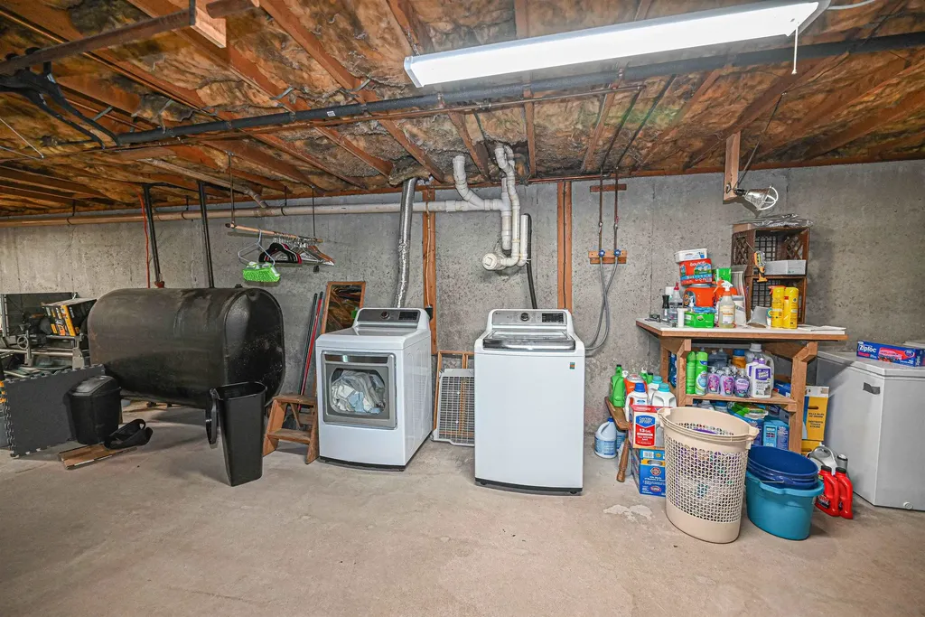 58 Tallant Road Pelham NH 03076