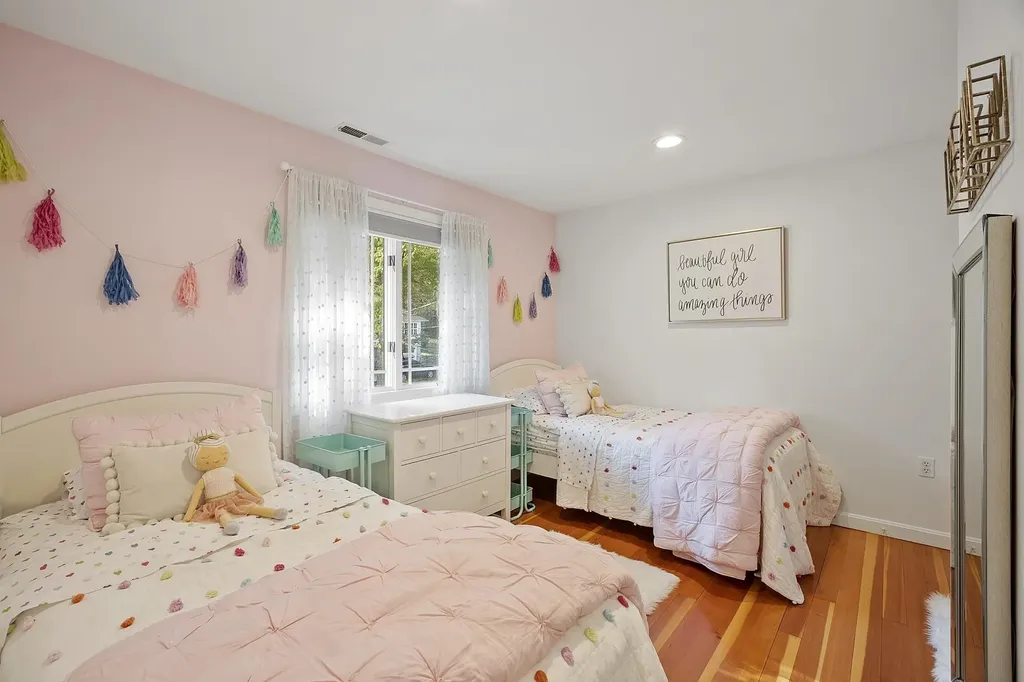 50 Turtle Rock Road Windham NH 03087