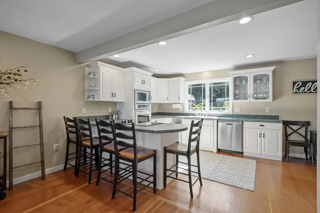 50 Turtle Rock Road Windham NH 03087