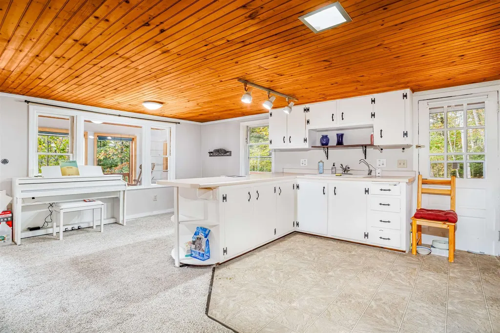 78 Pine Eden Road Rindge NH 03461