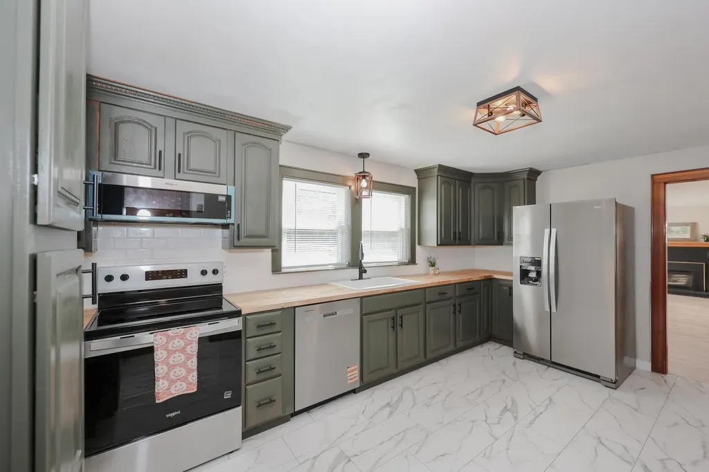 45 Cushing Boulevard Rochester NH 03867