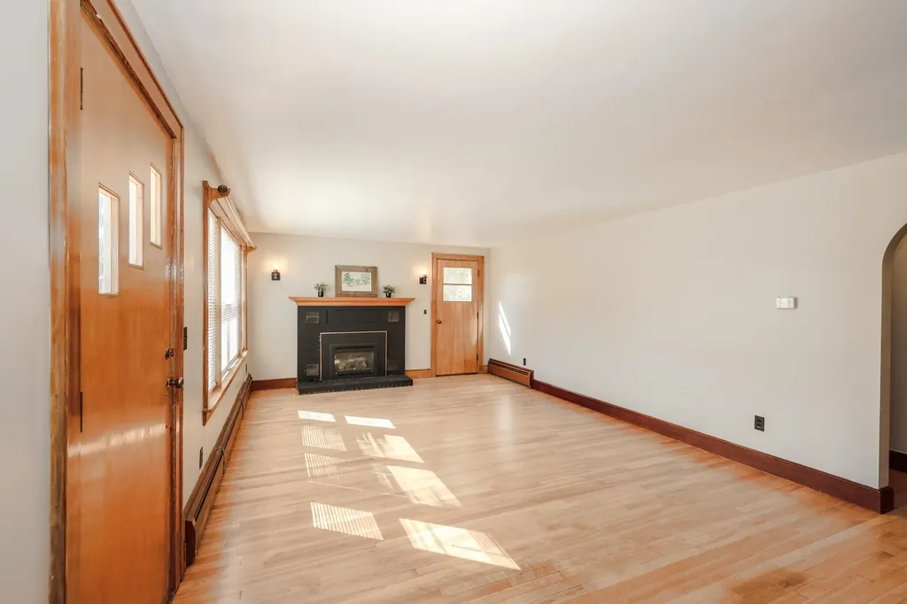 45 Cushing Boulevard Rochester NH 03867