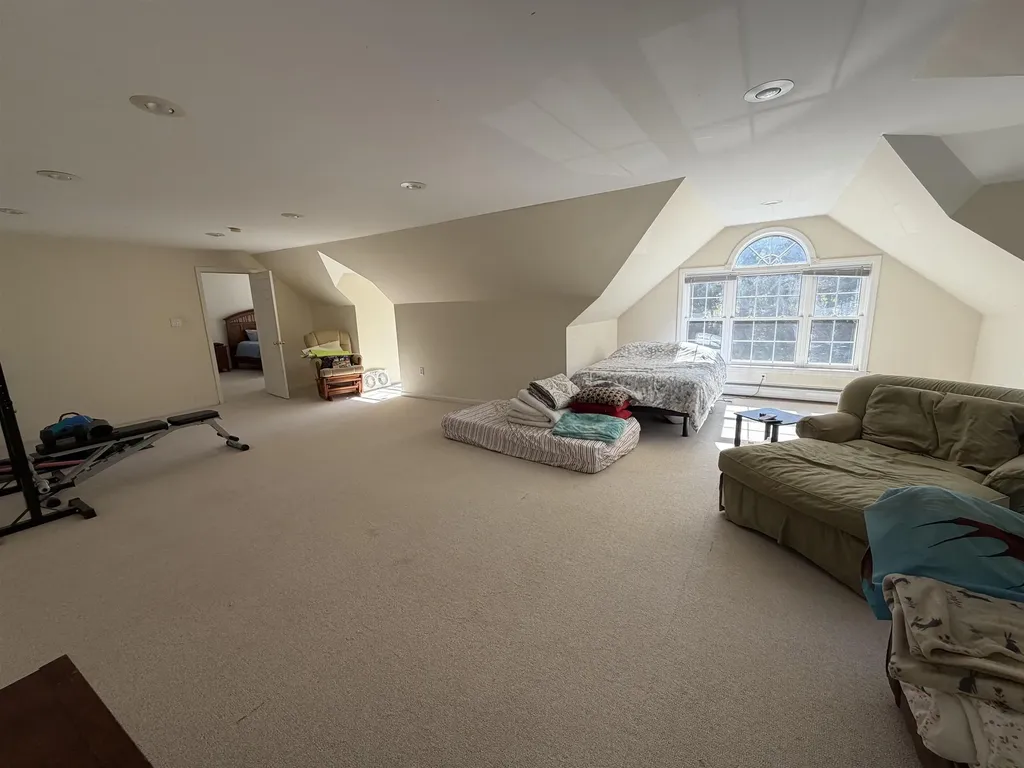 64 Osgood Road Kensington NH 03833