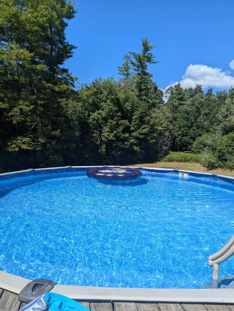 64 Osgood Road Kensington NH 03833