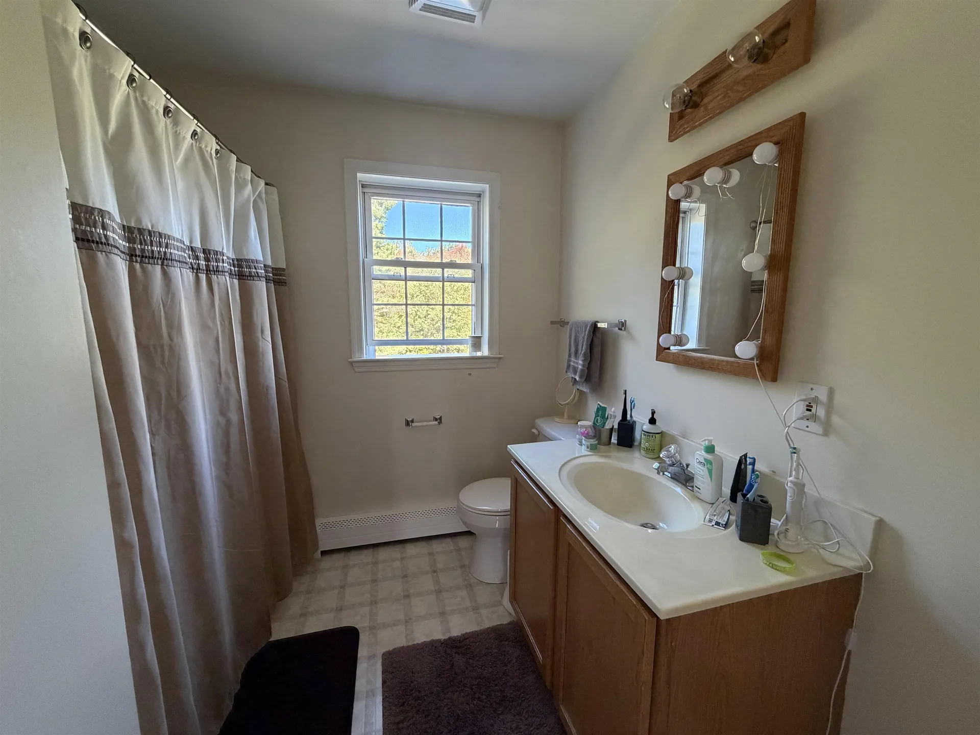 64 Osgood Road Kensington NH 03833