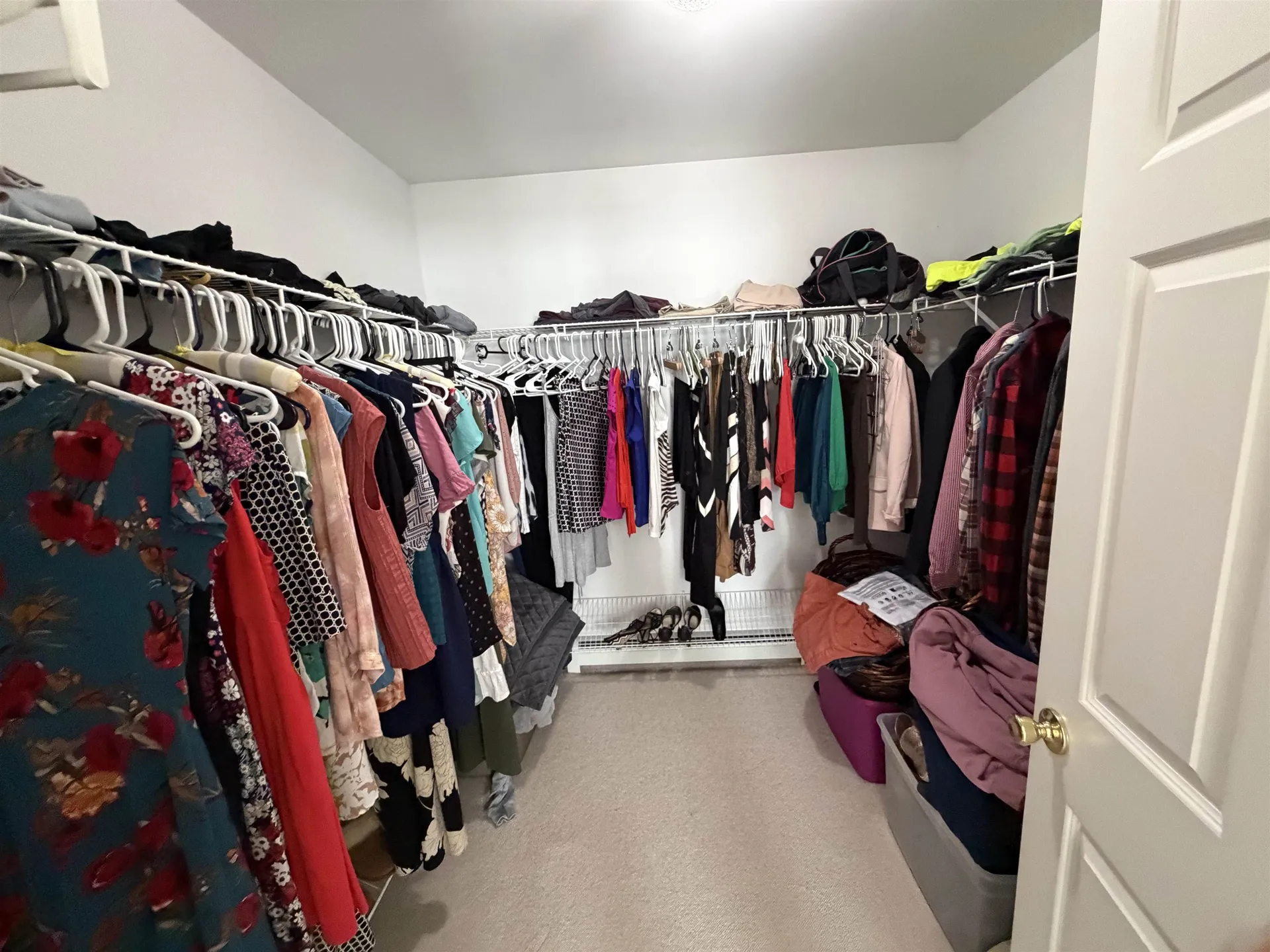 64 Osgood Road Kensington NH 03833