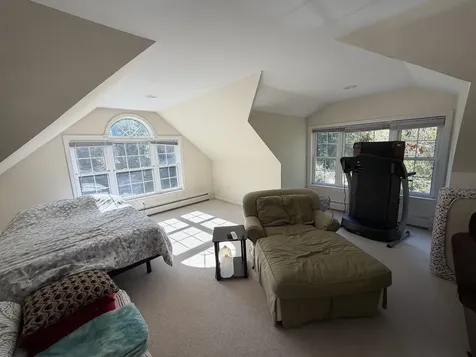 64 Osgood Road Kensington NH 03833