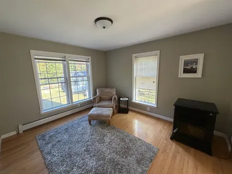 64 Osgood Road Kensington NH 03833