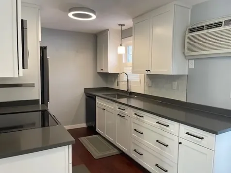 14 Eagle Drive Salem NH 03079-4316