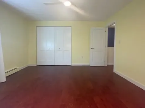 14 Eagle Drive Salem NH 03079-4316