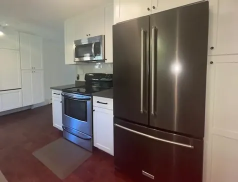 14 Eagle Drive Salem NH 03079-4316