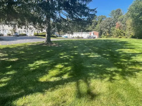 14 Eagle Drive Salem NH 03079-4316