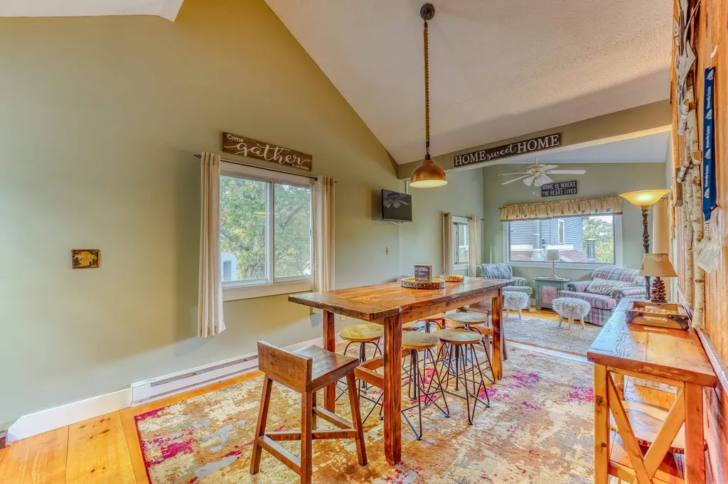 28-1 Condo Road Campton NH 03223