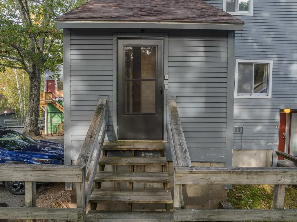 28-1 Condo Road Campton NH 03223