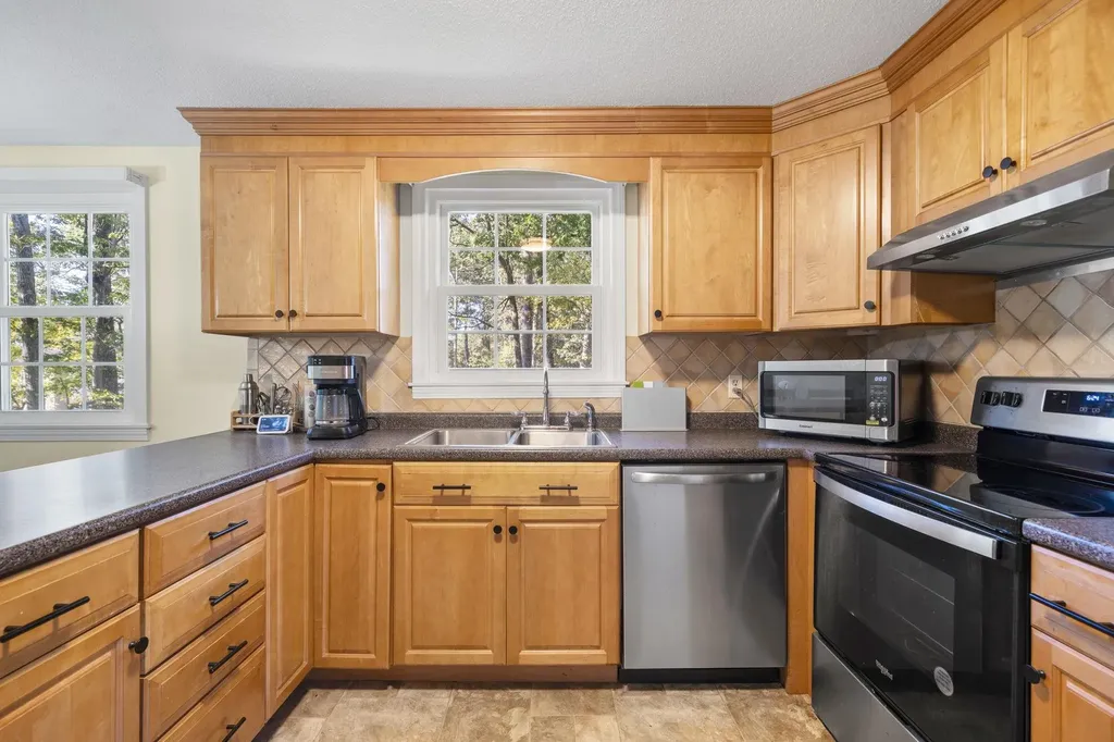 370 Sagamore Street Manchester NH 03104