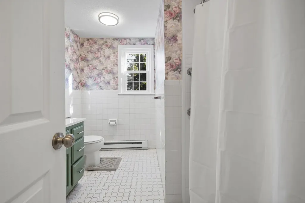 370 Sagamore Street Manchester NH 03104