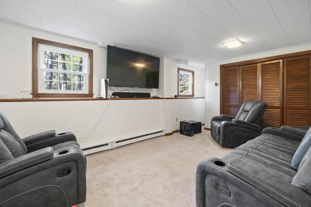 370 Sagamore Street Manchester NH 03104