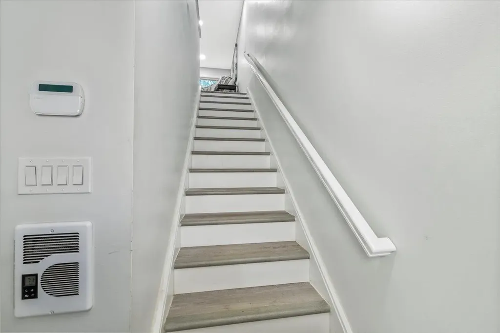 1029 S Mammoth Road Manchester NH 03109