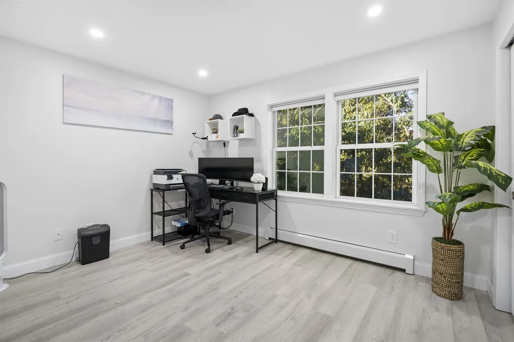 1029 S Mammoth Road Manchester NH 03109