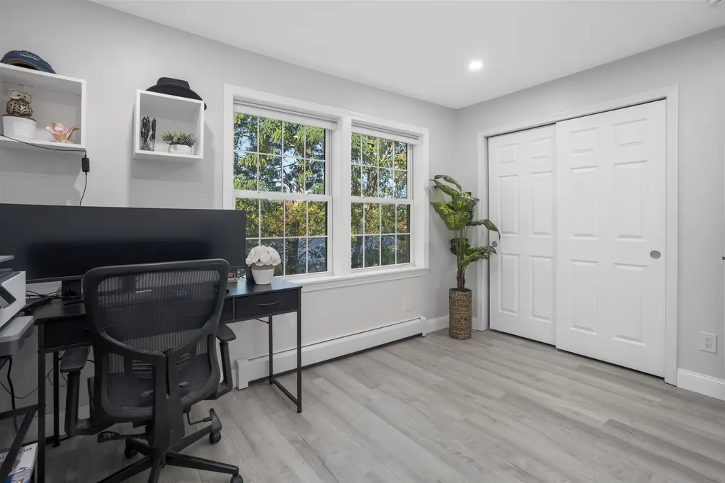 1029 S Mammoth Road Manchester NH 03109